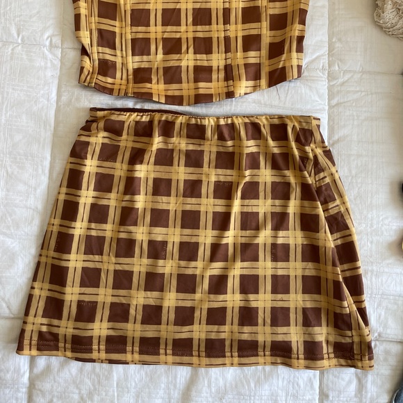 With Jean Carla Corset and Skirt Set - Picture 4 of 7